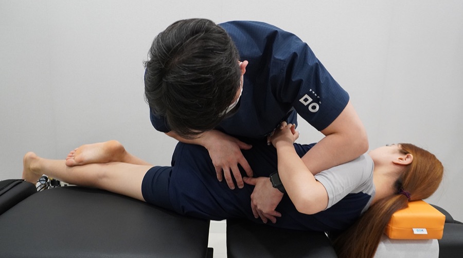 추나·도수치료 장면 — 통증·재활센터
